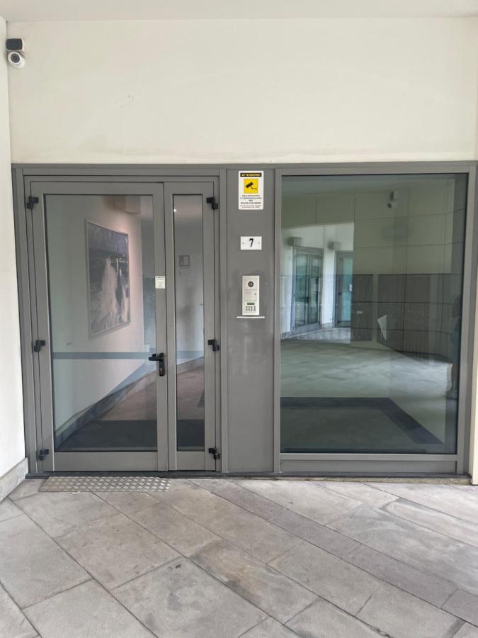 Grande Monolocale Con Parcheggio Interrato Incluso Apartment Genova Exterior foto