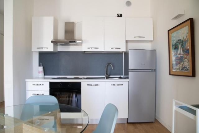 Grande Monolocale Con Parcheggio Interrato Incluso Apartment Genova Exterior foto